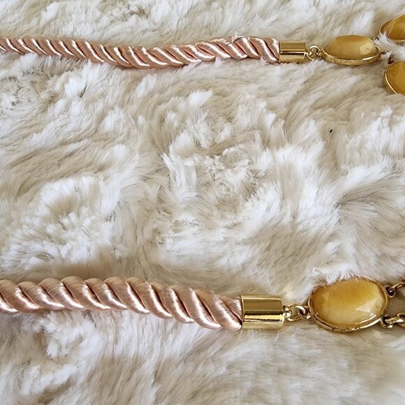 NWOT Ann Taylor Statement Necklace - Picture 3 of 5